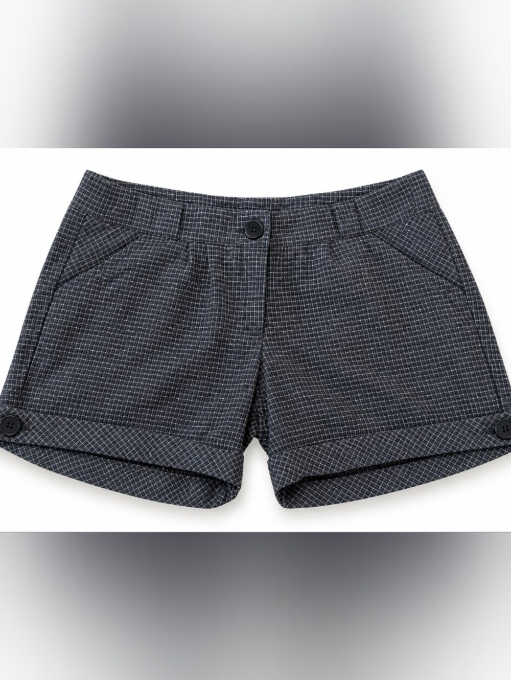 Women’s Flat Front Plaid Shorts in Charcoal